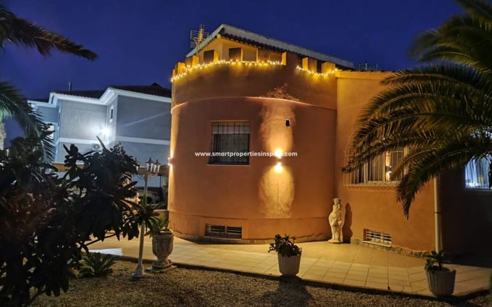 Image No.23-6 Bed Villa for sale