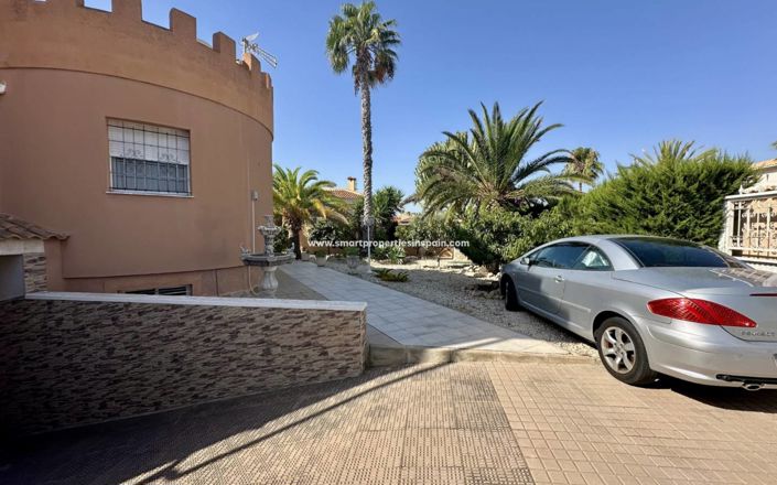 Image No.36-6 Bed Villa for sale