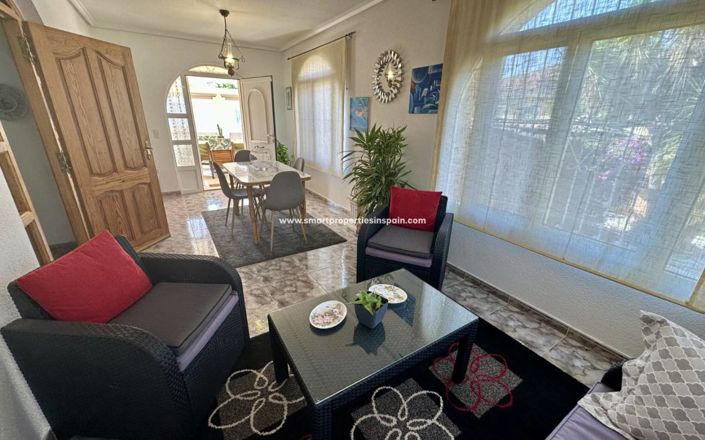 Image No.8-6 Bed Villa for sale