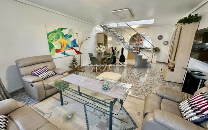 Image No.11-6 Bed Villa for sale