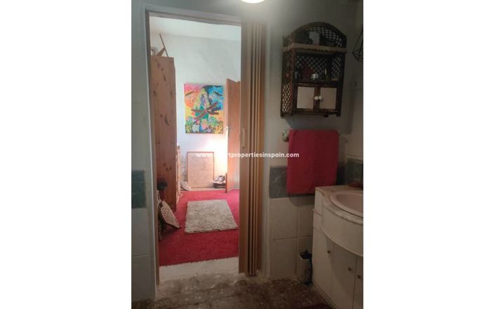 Image No.35-1 Bed Country House for sale