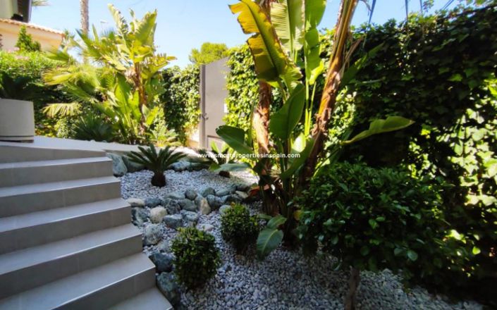 Image No.27-5 Bed Villa for sale