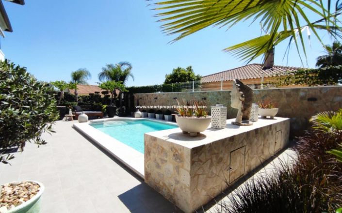 Image No.42-5 Bed Villa for sale