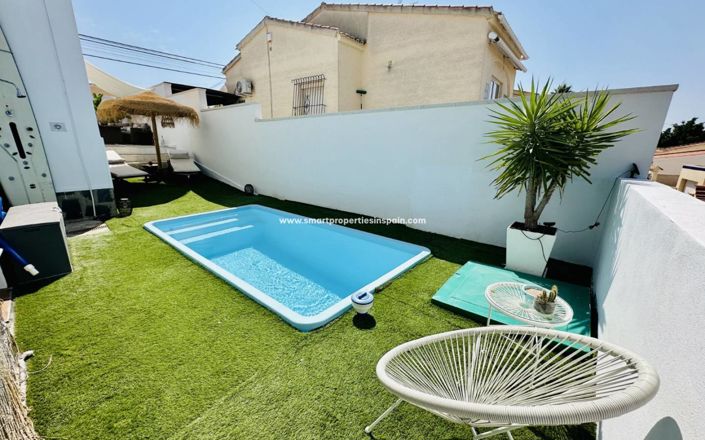 Image No.2-2 Bed Villa for sale