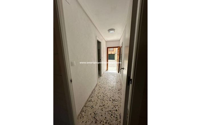 Image No.6-Maison de ville de 3 chambres à vendre à Almoradí