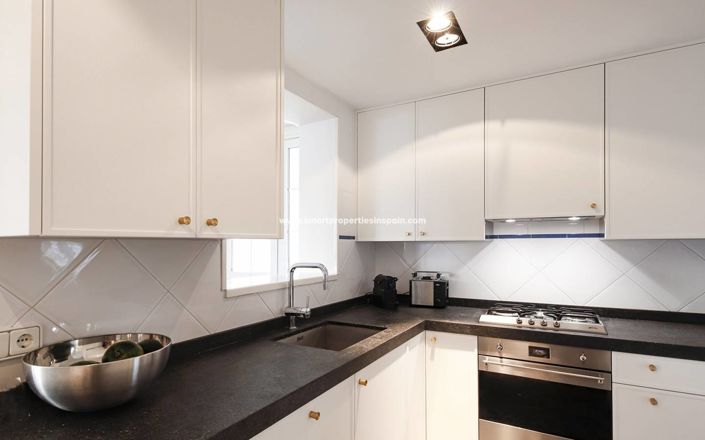 Image No.19-5 Bed Villa for sale