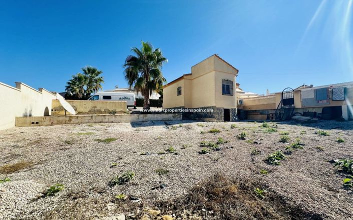 Image No.22-3 Bed Villa for sale