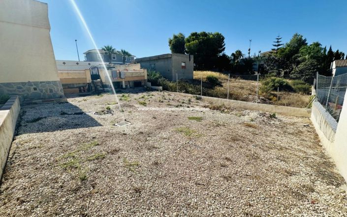 Image No.25-3 Bed Villa for sale