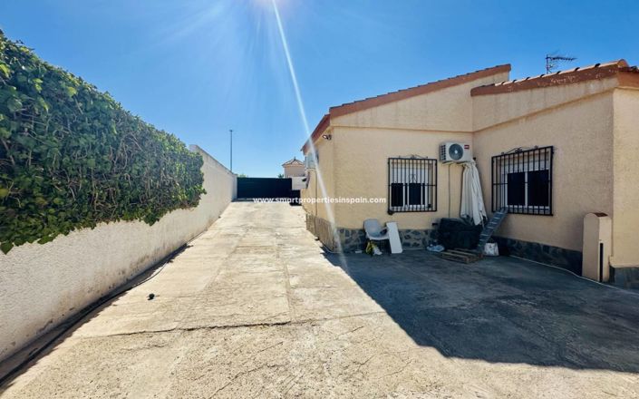 Image No.27-3 Bed Villa for sale