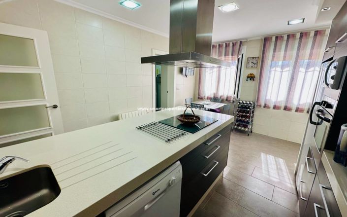 Image No.7-3 Bed Villa for sale