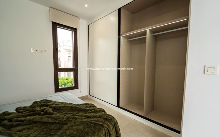 Image No.12-3 Bed Villa for sale