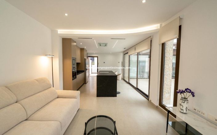 Image No.6-3 Bed Villa for sale