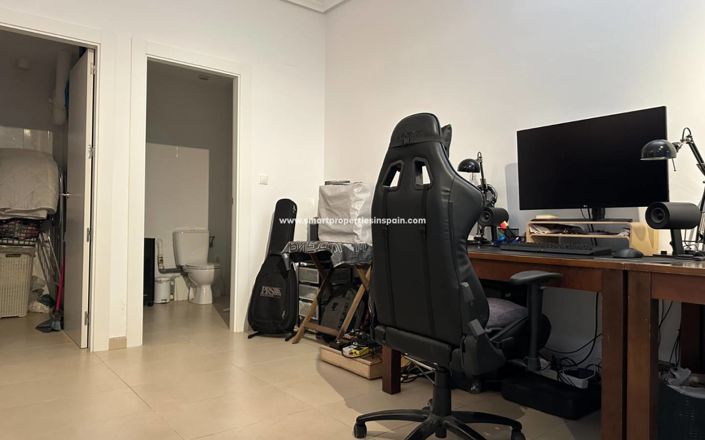 Image No.15-3 Bed Villa for sale