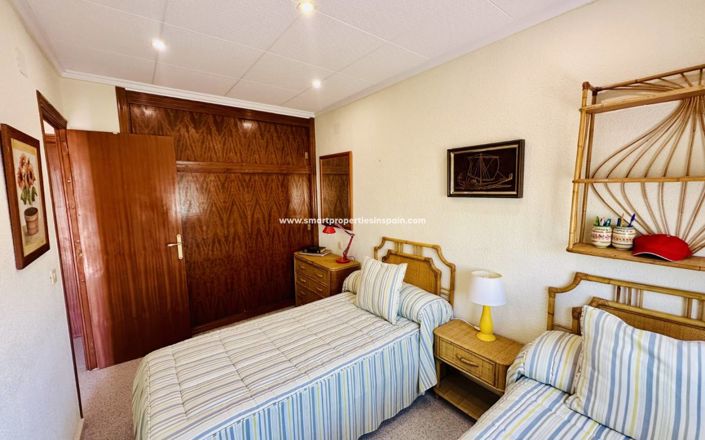 Image No.14-3 Bed Townhouse for sale