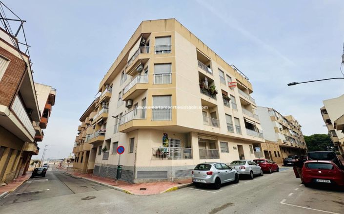 Image No.1-3 Bed Apartment for sale