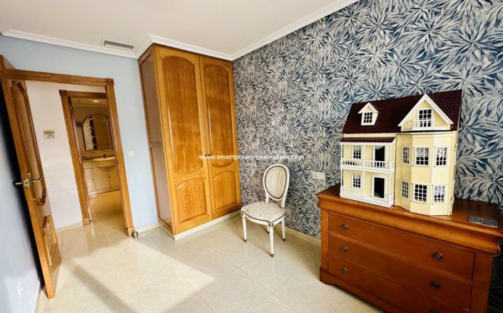 Image No.12-3 Bed Apartment for sale