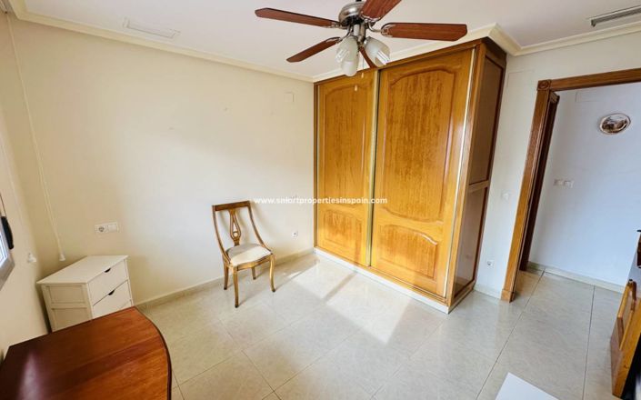 Image No.19-3 Bed Apartment for sale