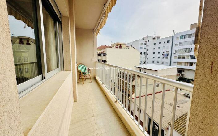 Image No.20-3 Bed Apartment for sale