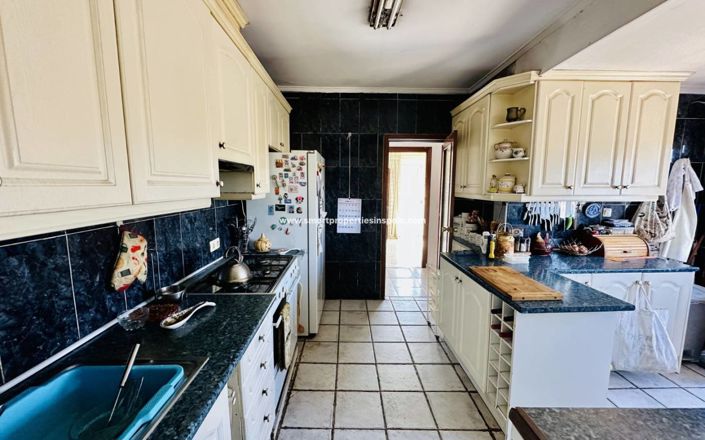 Image No.3-4 Bed Villa for sale