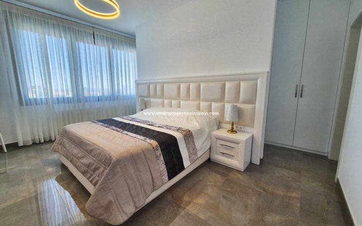 Image No.17-7 Bed Villa for sale