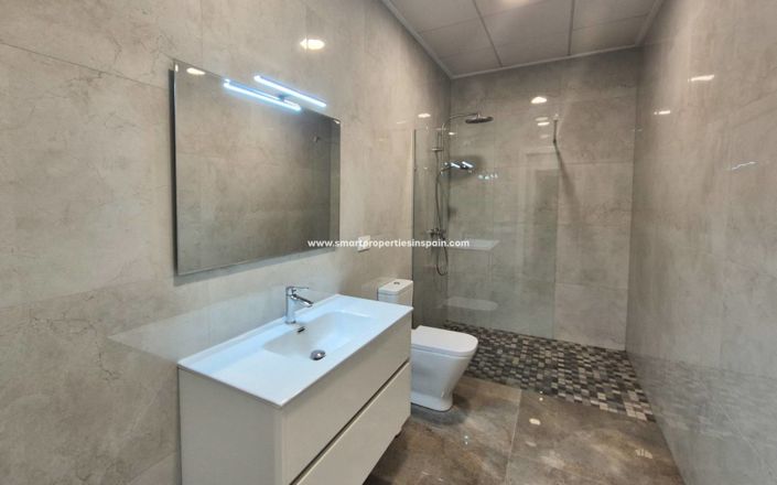 Image No.30-7 Bed Villa for sale