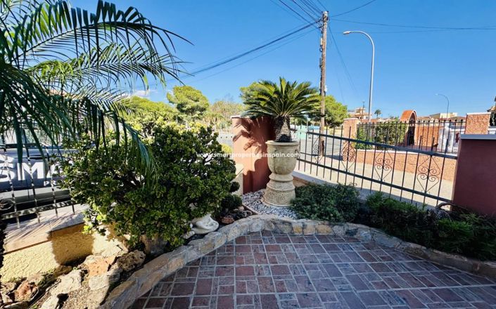 Image No.40-2 Bed Villa for sale