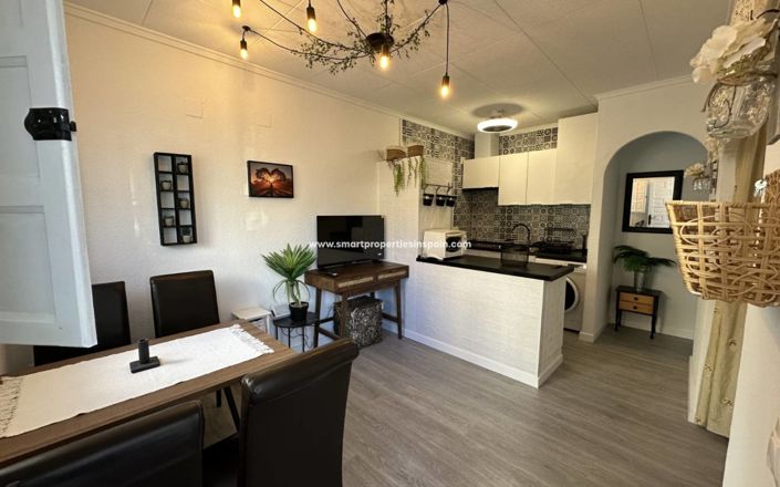 Image No.2-2 Bed Townhouse for sale