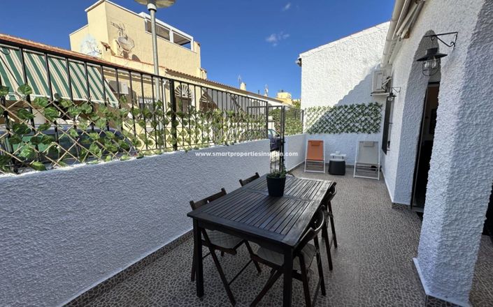 Image No.20-2 Bed Townhouse for sale