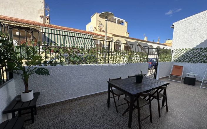 Image No.23-2 Bed Townhouse for sale