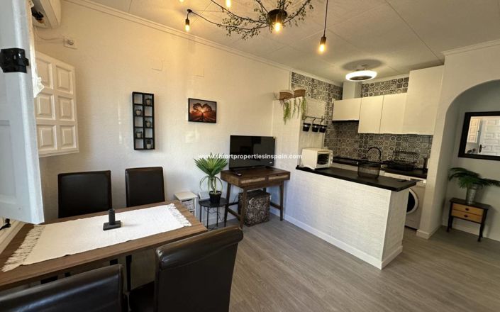 Image No.6-2 Bed Townhouse for sale