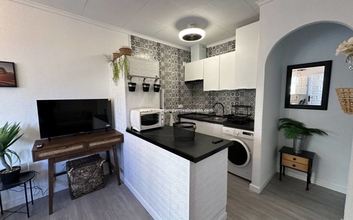 Image No.7-2 Bed Townhouse for sale