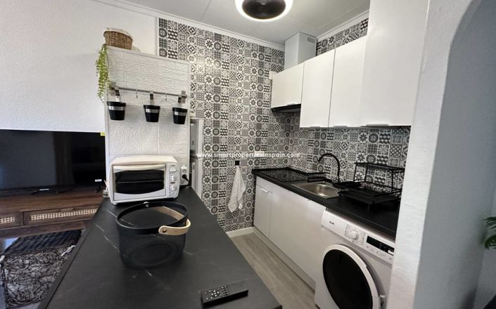 Image No.9-2 Bed Townhouse for sale