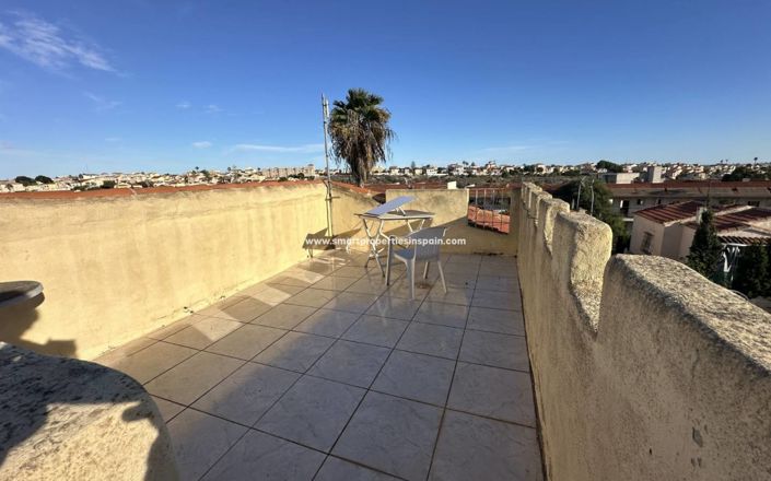 Image No.15-2 Bed Villa for sale