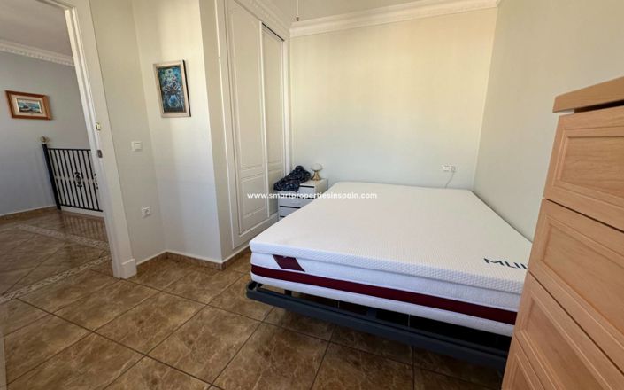 Image No.16-8 Bed Villa for sale