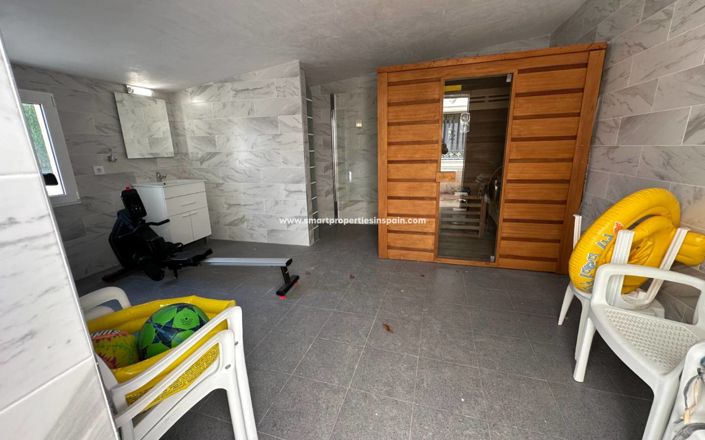 Image No.19-8 Bed Villa for sale