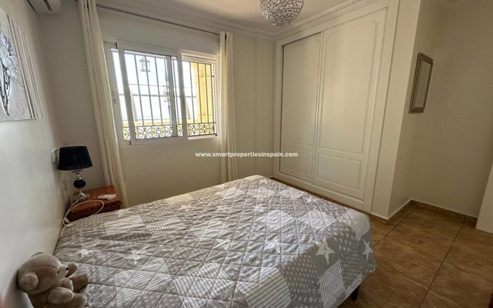 Image No.27-8 Bed Villa for sale