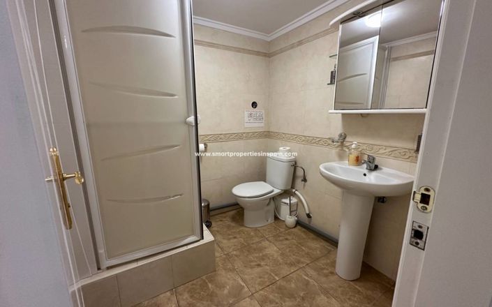 Image No.33-8 Bed Villa for sale