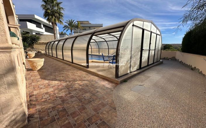 Image No.35-8 Bed Villa for sale