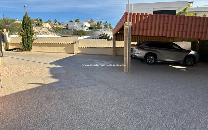 Image No.39-8 Bed Villa for sale