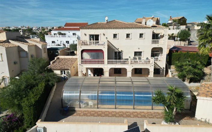 Image No.44-8 Bed Villa for sale