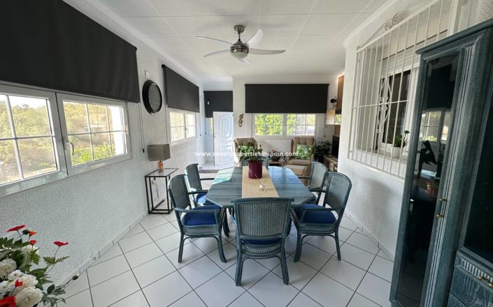 Image No.18-3 Bed Villa for sale