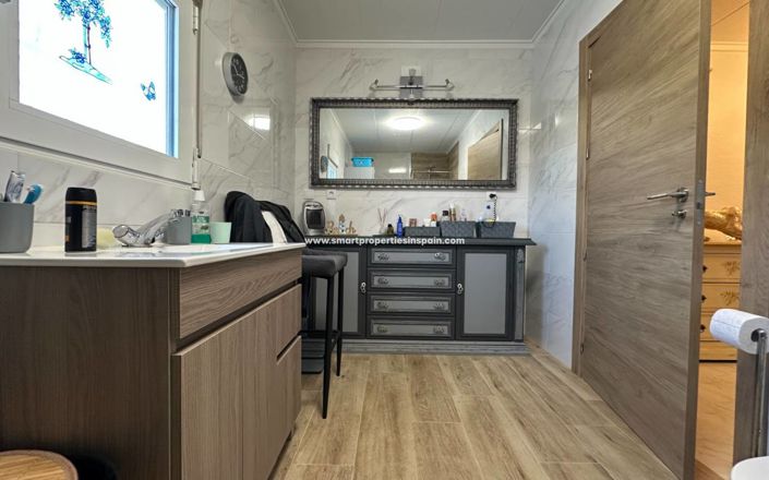 Image No.23-3 Bed Villa for sale