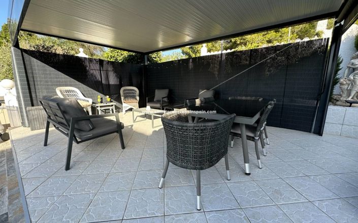 Image No.31-3 Bed Villa for sale