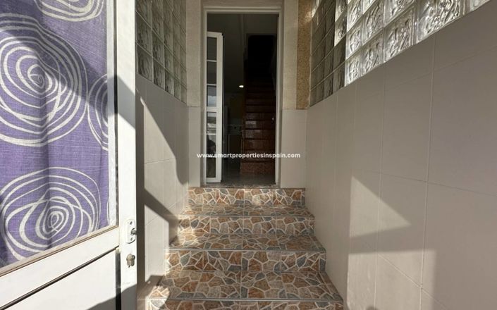 Image No.2-Maison de ville de 2 chambres à vendre à La Marina