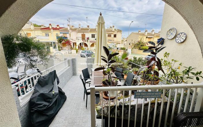 Image No.19-1 Bed Townhouse for sale