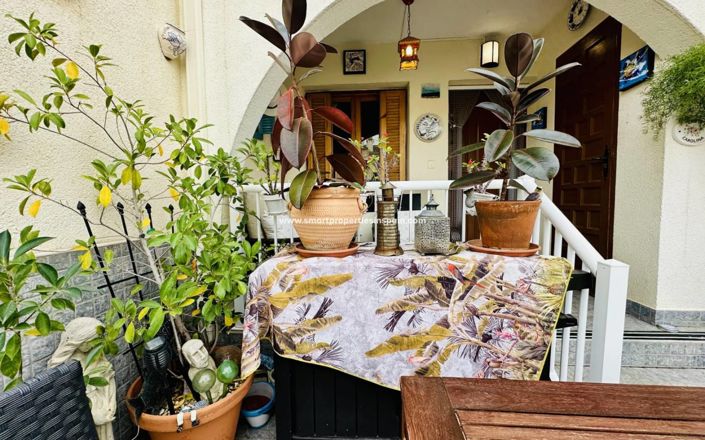 Image No.23-1 Bed Townhouse for sale