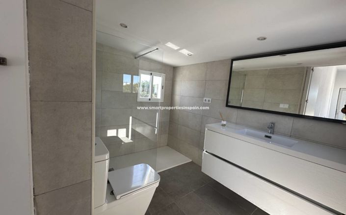 Image No.18-2 Bed Villa for sale