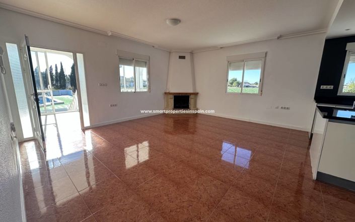 Image No.6-2 Bed Villa for sale