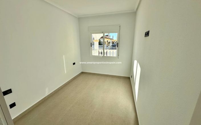 Image No.10-Villa de 2 chambres à vendre à Alicante