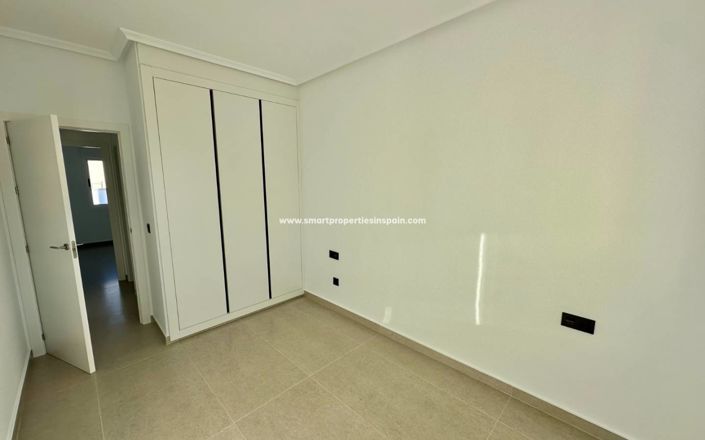 Image No.11-Villa de 2 chambres à vendre à Alicante